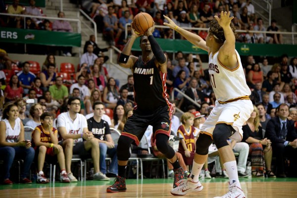 体育CBA：青岛男篮83-110不敌北控男篮 终结连胜脚步